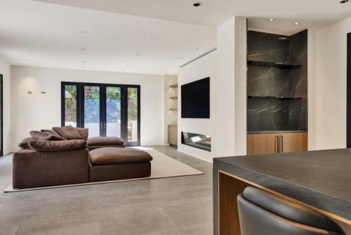 Main Street Kitchen and Flooring - Laguna Beach 2023