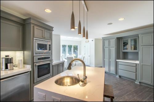 Main Street Kitchen and Flooring - Corona Del Mar - Rivera Terrace 