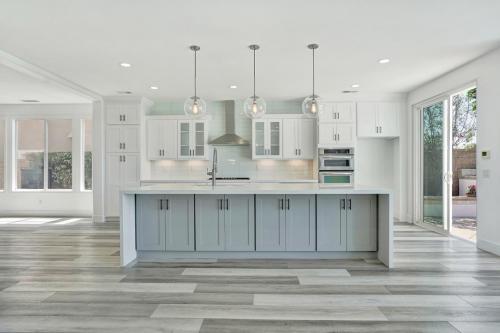 Main street kitchen and flooring - Aliso Viejo Home Remodeling